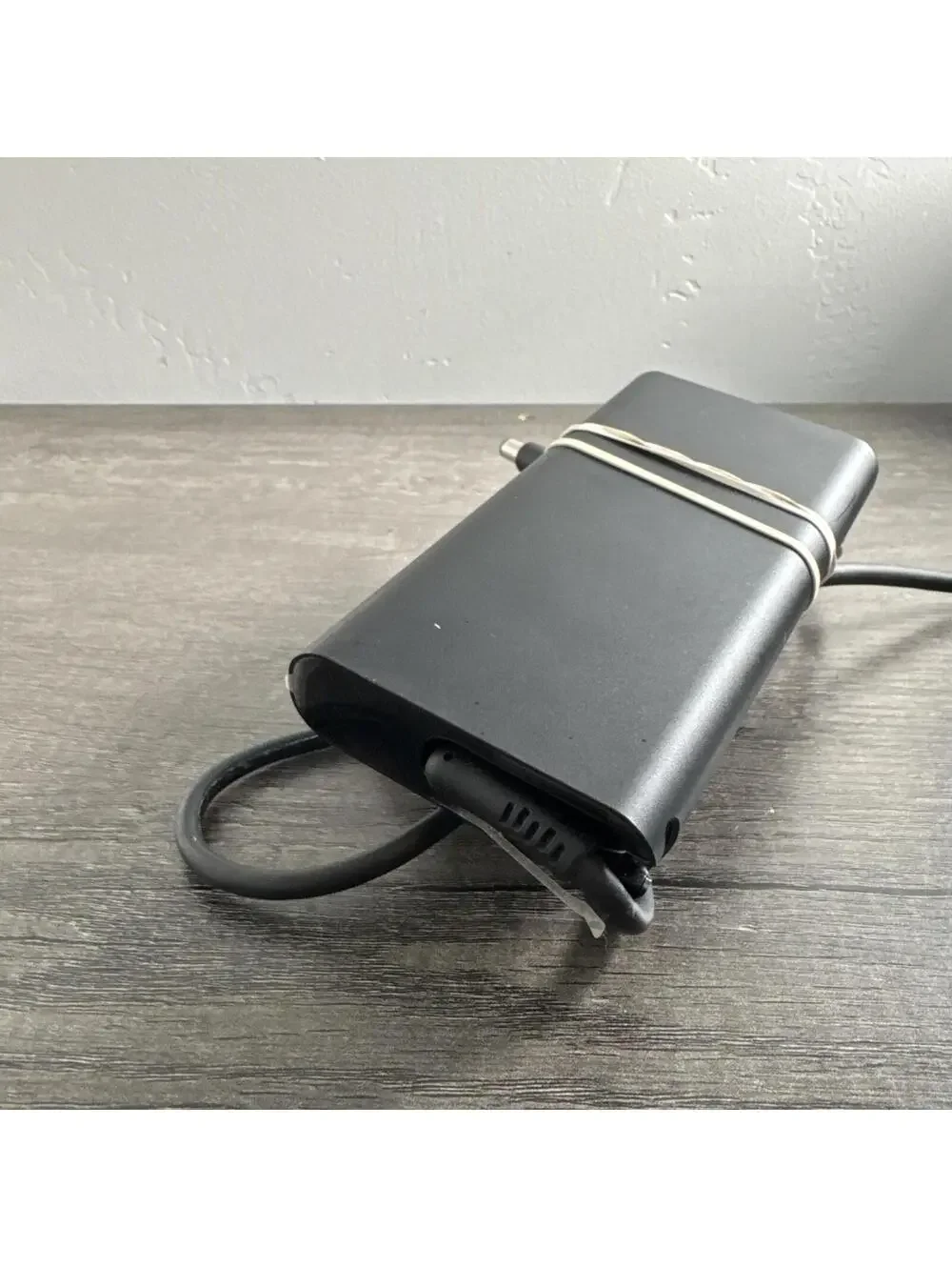 Genuine Dell 180W AC Adapter for Alienware x15/m15 HA180PM210 LA180PM210